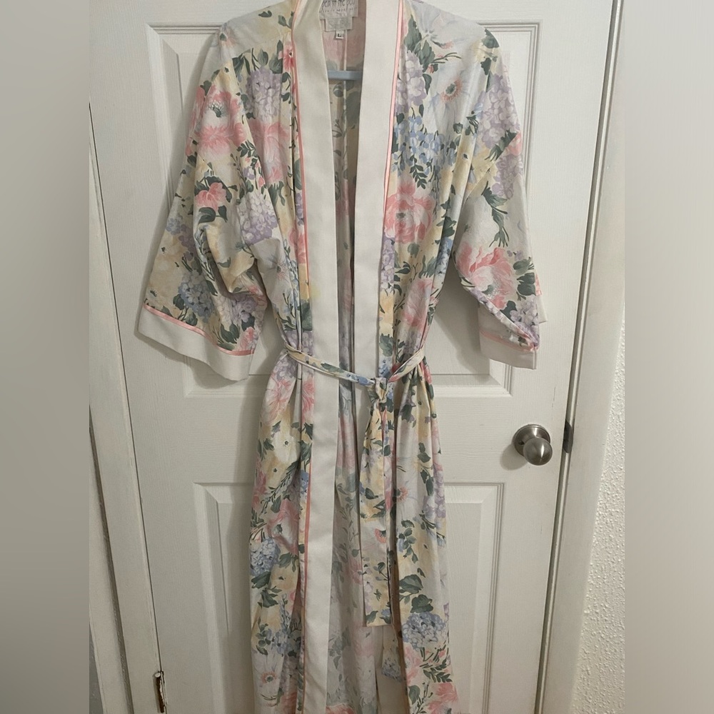 A Pea in the Pod floral robe size L